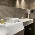 Chi Hotel
